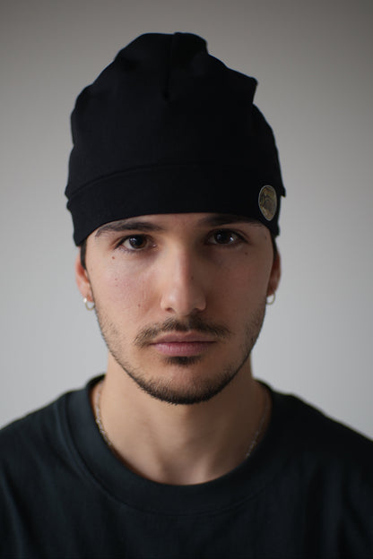 Black fitted beanie